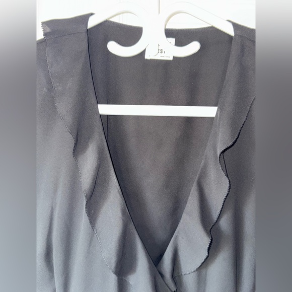 Aritzia Sunday Best Wrap Dress - Picture 4 of 7